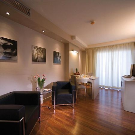 Hotel Europa Latina Ngoại thất bức ảnh