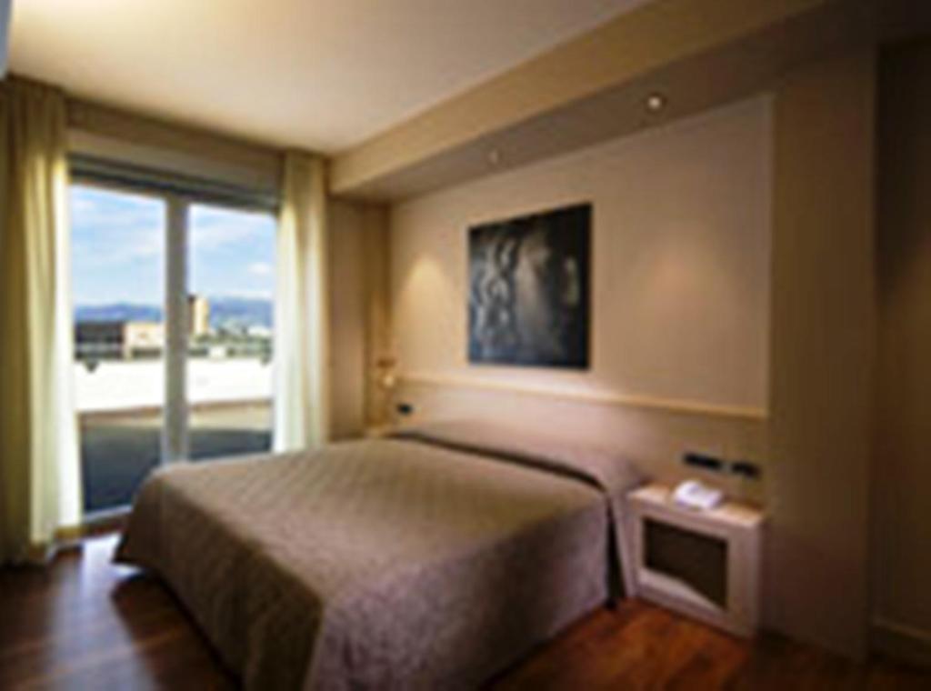 Hotel Europa Latina Phòng bức ảnh